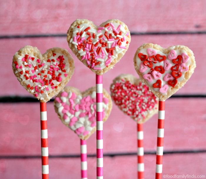 Heart Shaped Rice Krispies Treat Pops