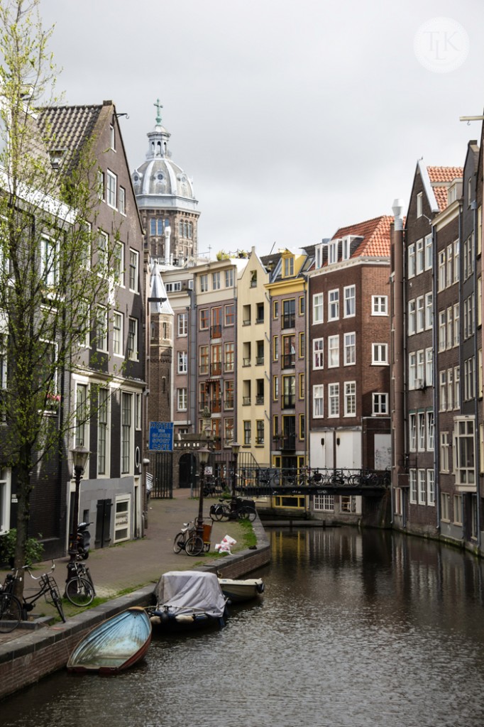 Boats-in-the-Canal-Amsterdam