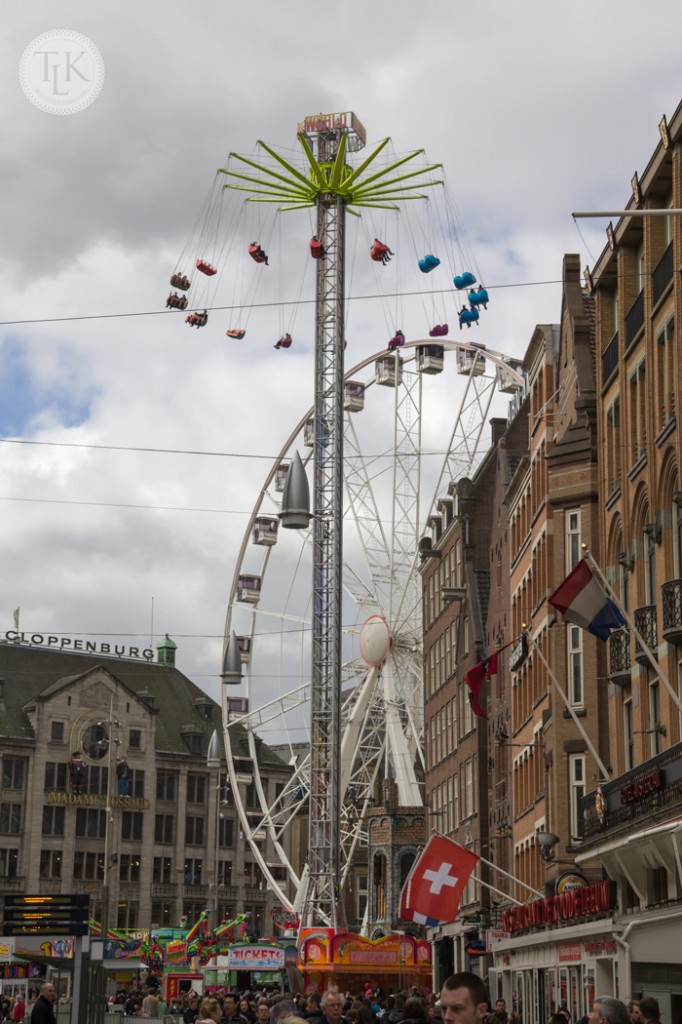 Damrak-Carnival-Amsterdam