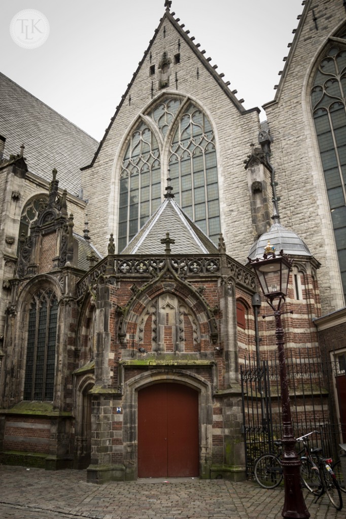 Oude-Kerk-Door-with-Bikes-Amsterdam