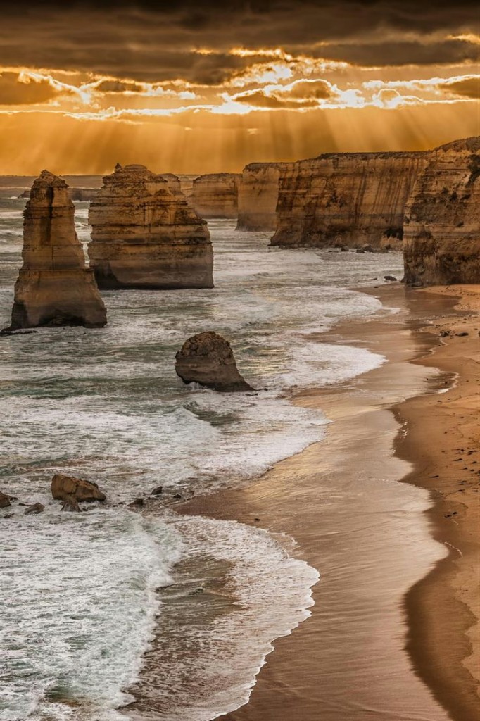 Australia - Twelve Apostles - Unknow Source