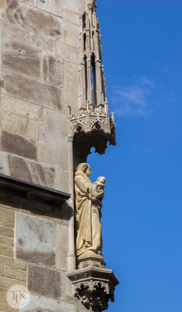 Madonna-Statue-Cologne-Germany-04