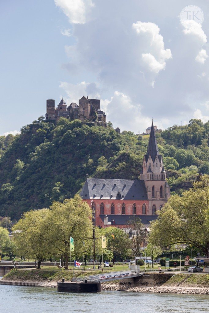 24-Schoenburg-Castle