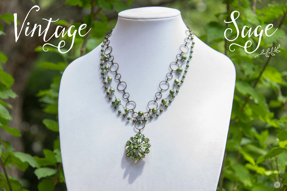 THREE LITTLE KITTENS BLOG | 3697n01 Vintage Sage Necklace with Rhinestone Brooch Pendant