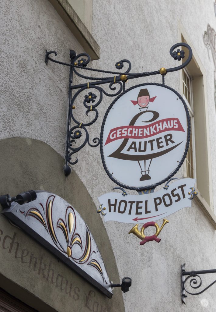 THREE LITTLE KITTENS BLOG | Geschenkhaus-Lauter-Hotel-and-Post-Sign