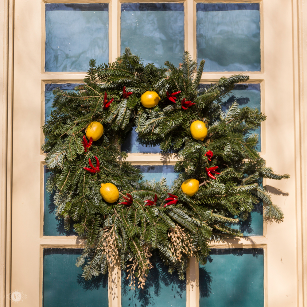 THREE LITTLE KITTENS BLOG | 25 Days of Christmas Wreaths - Day 3 - Nicholson Store