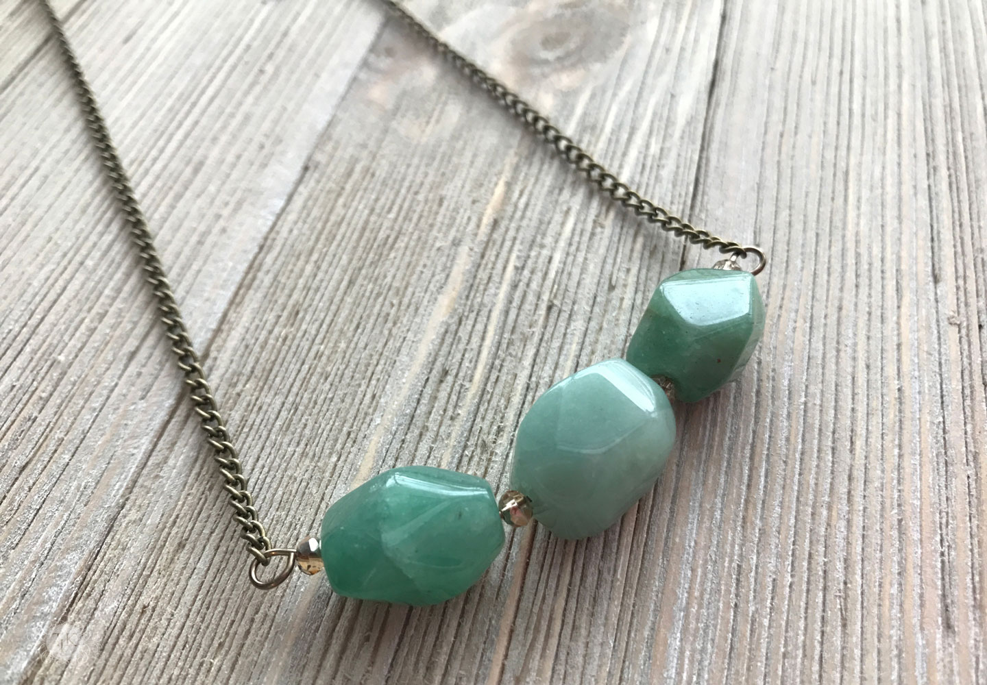 THREE LITTLE KITTENS | 3706n Green Aventurine Nugget Necklace