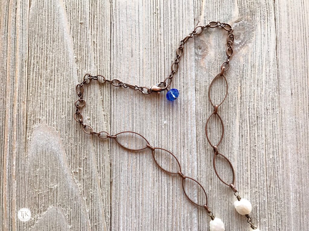 THREE LITTLE KITTENS | 3725n Blue Moon Necklace