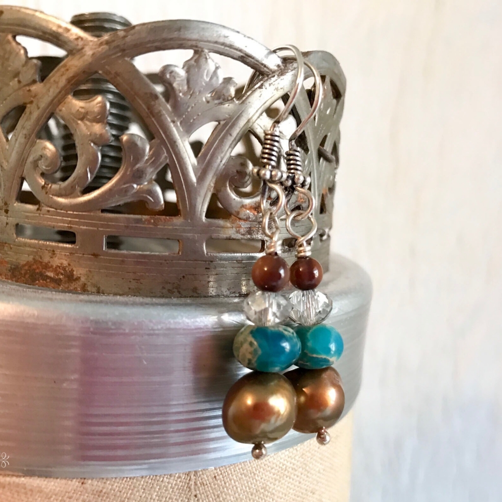 THREE LITTLE KITTENS | 3683e Dyed Imperial Jasper and Copper Freshwater Pearl Pierced Earrings