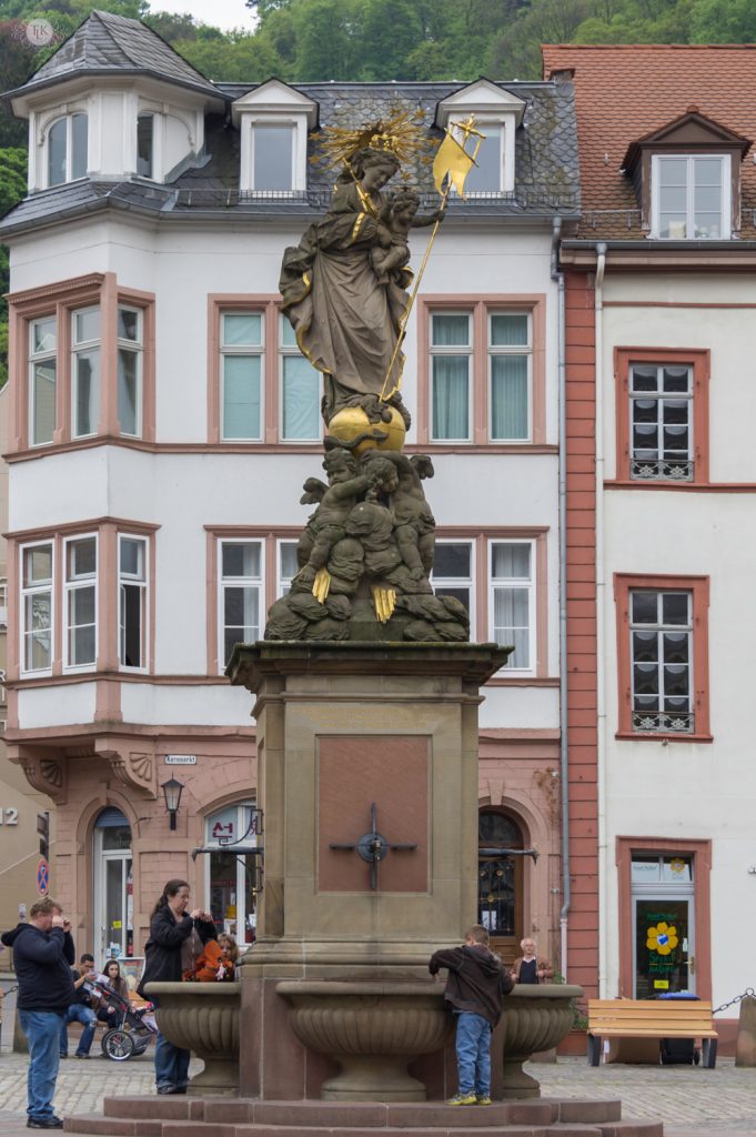 THREE LITTLE KITTENS BLOG | Kornmarkt Madonna Statue