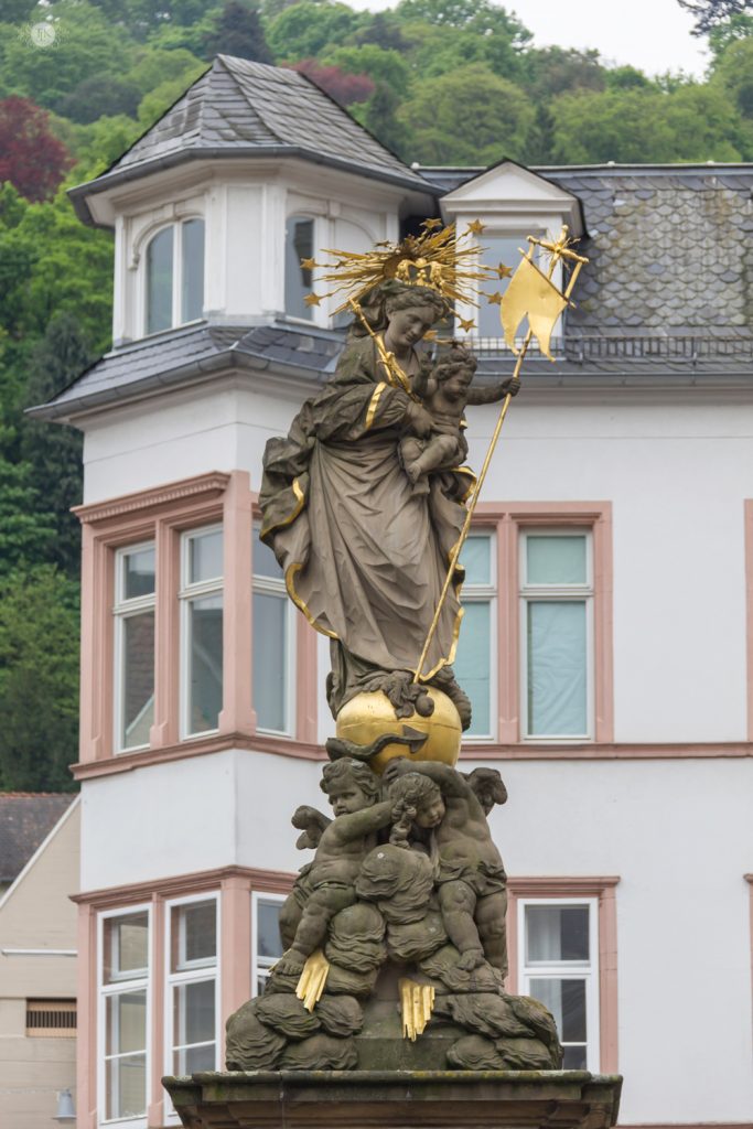THREE LITTLE KITTENS BLOG | The Madonna Statue in Heidelberg's Kornmarkt