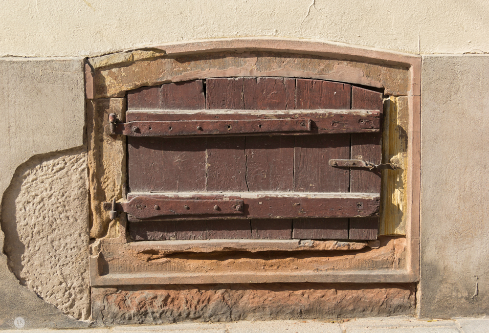 THREE LITTLE KITTENS BLOG | Pretty Windows and Doors in La Petite France | Strasbourg, France