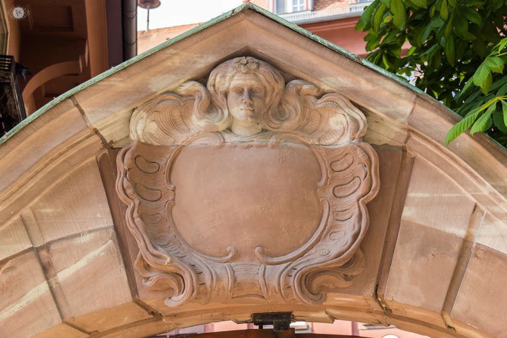 THREE LITTLE KITTENS BLOG | Strasbourg, France | Saint Thomas Church Sandstone Arch