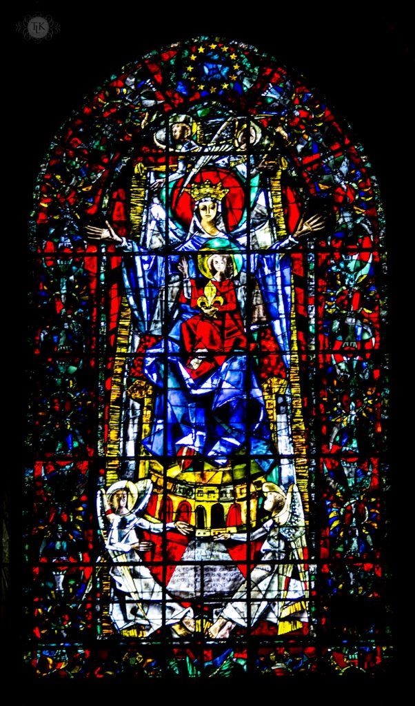 THREE LITTLE KITTENS BLOG | Madonna and Child Stained Glass