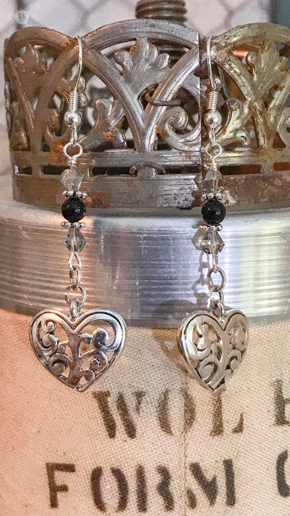 THREE LITTLE KITTENS BLOG | Silver Heart Charm Pierced Earrings